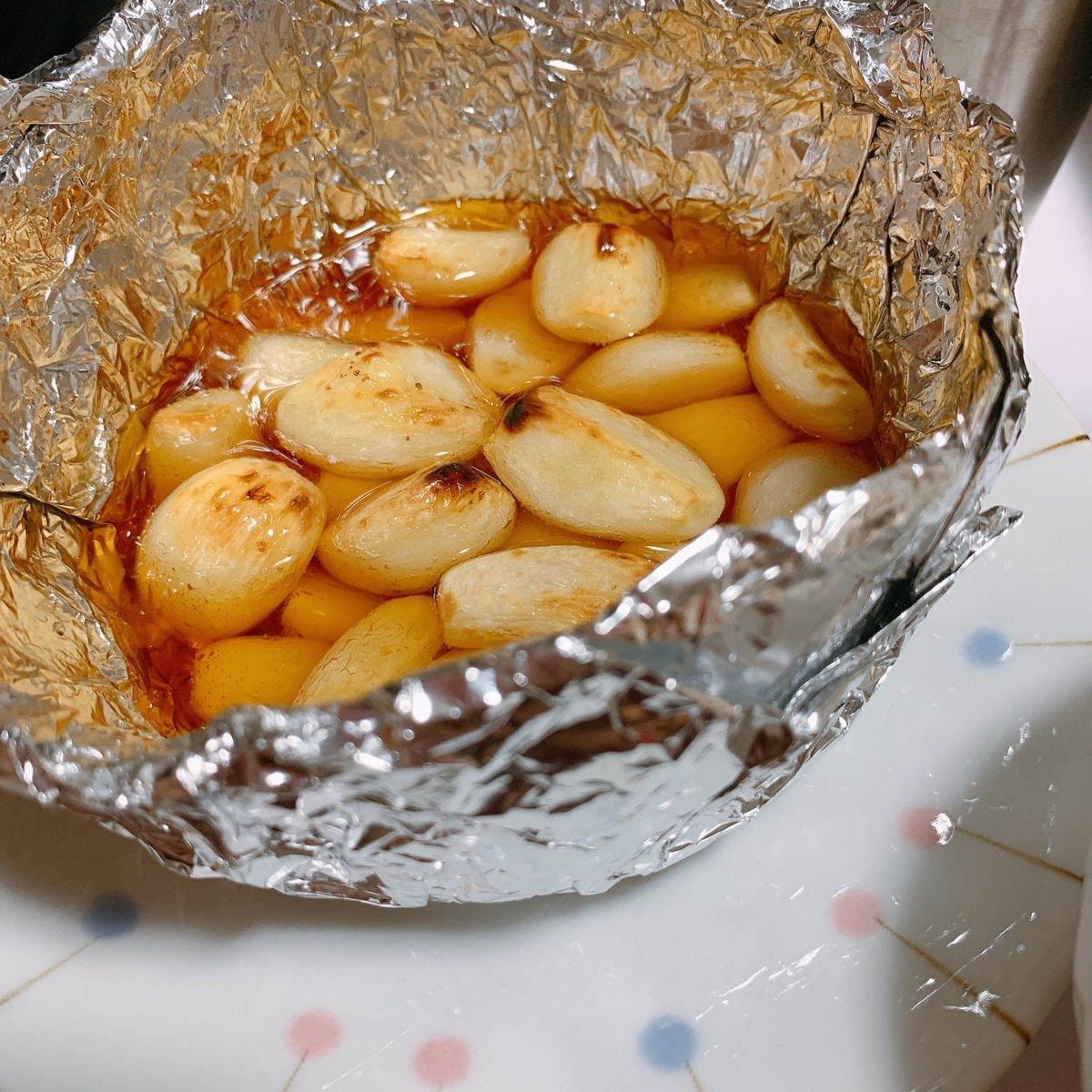 お家でニンニクのホイル焼き レシピ 作り方 By ちびさんた0401 楽天レシピ お家でニンニクのホイル焼き レシピ 作り方 By ちびさんた0401 楽天レシピ
